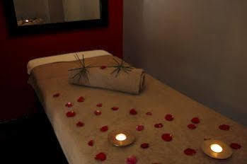 Utopia And Riad 2*